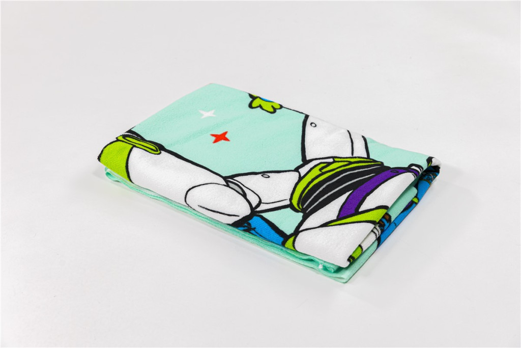 Disney Játékháború All Day fürdőlepedő, strand törölköző 70x140cm (Fast Dry) - Image 2